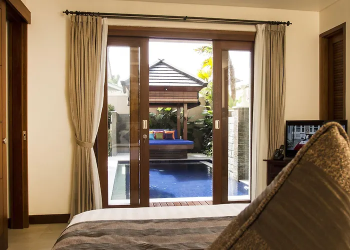 ホテル The Oasis Retreat Seminyak 4*